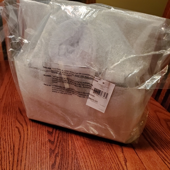 Kate Spade Satchel - Picture 5 of 5